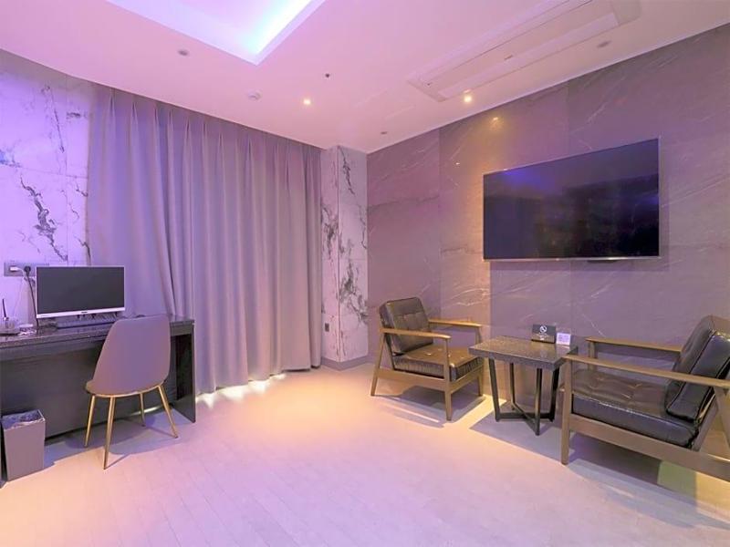 Hotel Yuna image