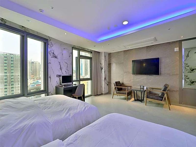 Hotel Yuna image