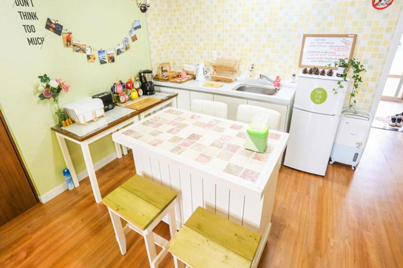 Jeju Gaonnuri Guest House image