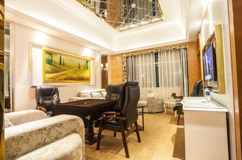 Kelly Wah International Hotel image