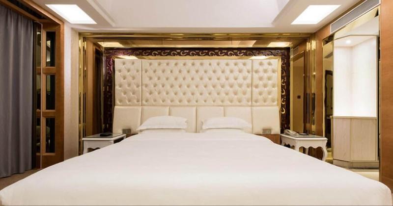 Kelly Wah International Hotel image
