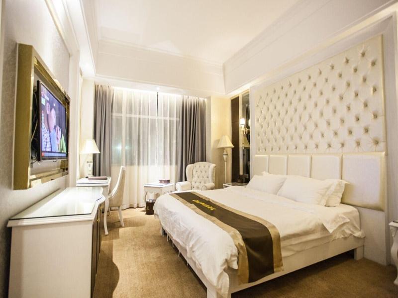 Kelly Wah International Hotel image