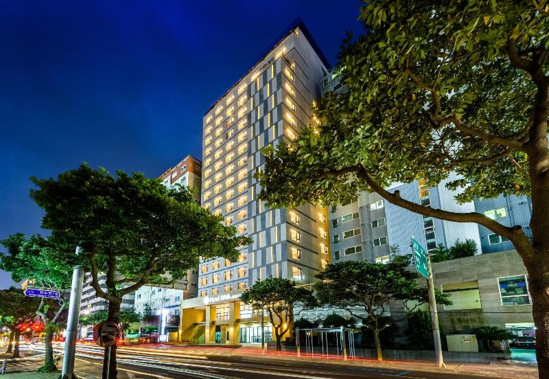 HotelWithCity image