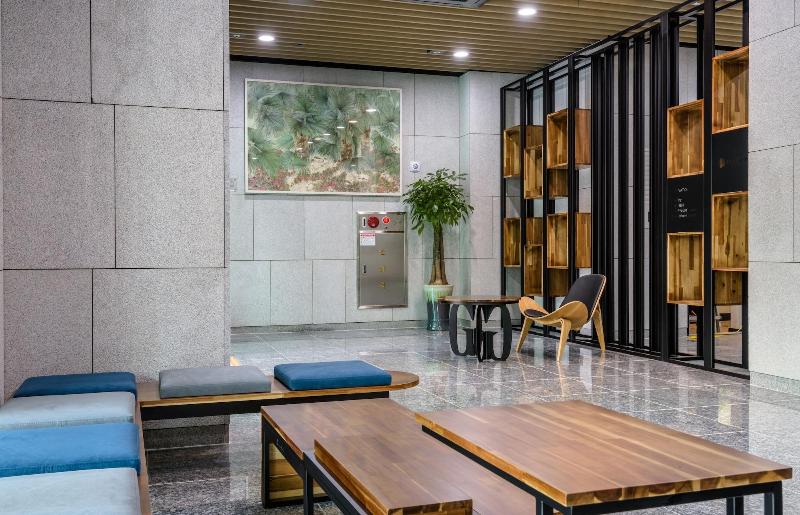HotelWithCity image