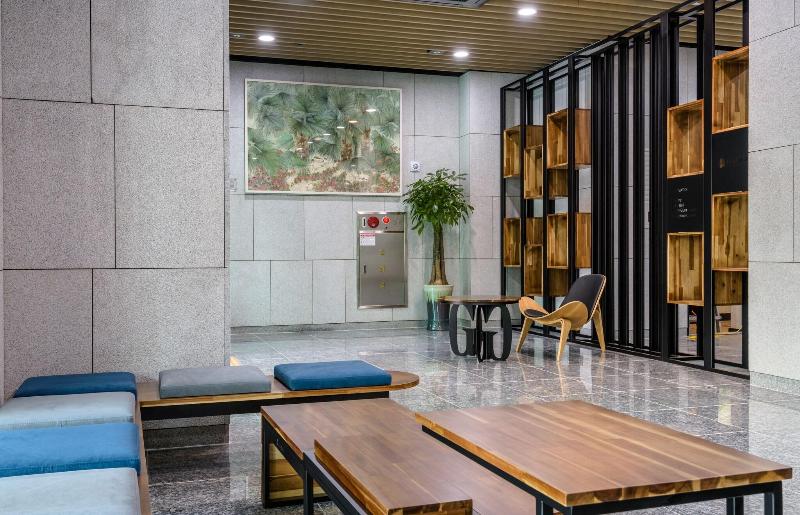 HotelWithCity image
