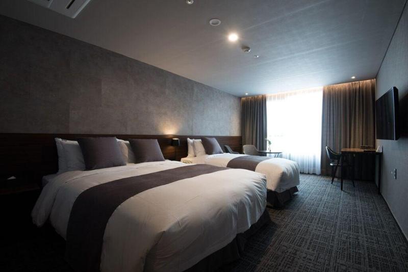 HotelWithCity image