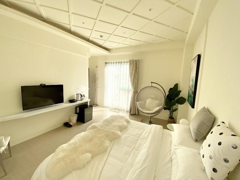 Red Vacation Rental image