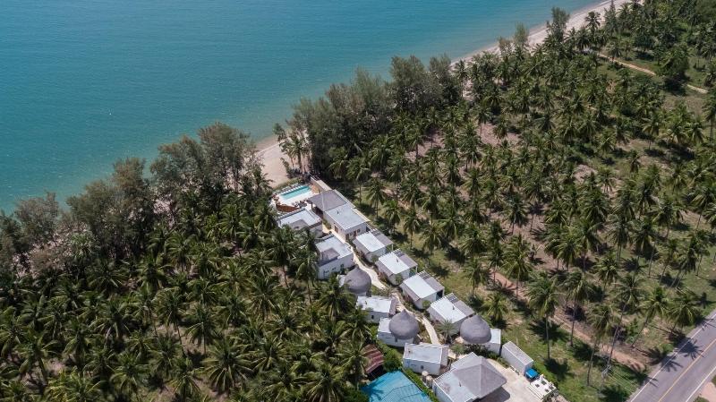 Resto Sea Resort — exterior view