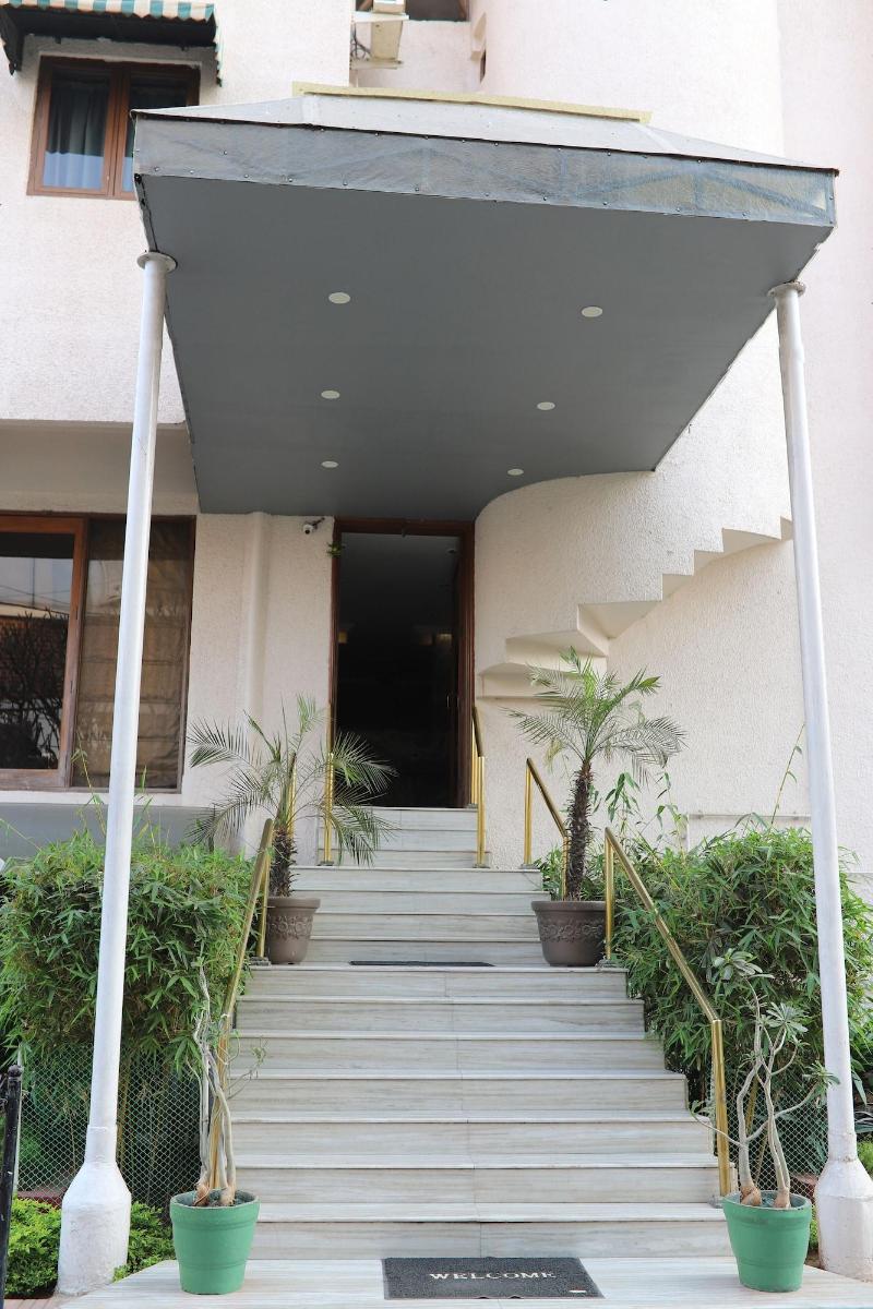 Hotel GRG — general view