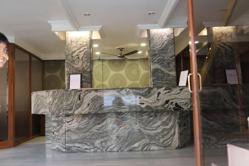 Hotel GRG image