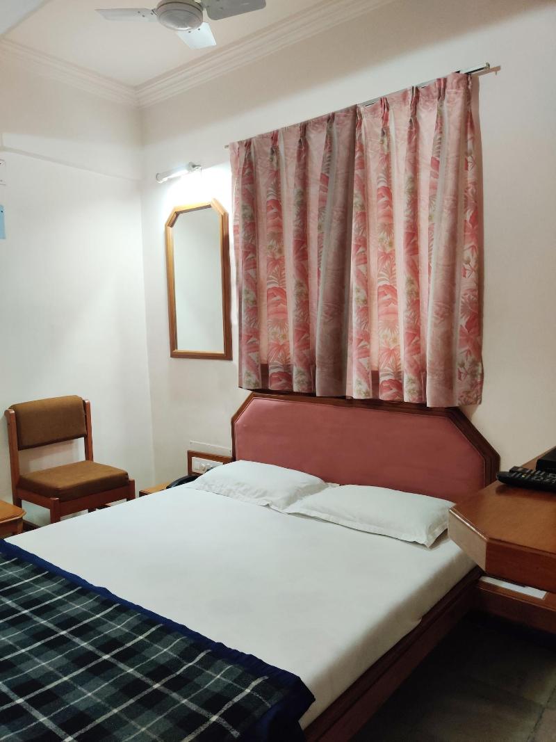 Hotel GRG image