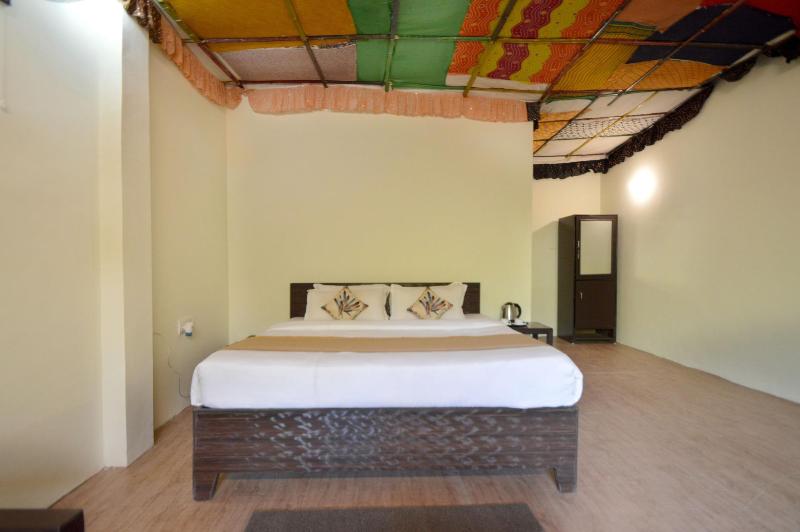 Bagh Dera Camp image
