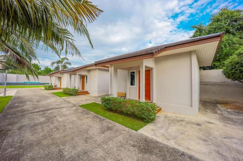 AKARD Private Villas Sattahip image