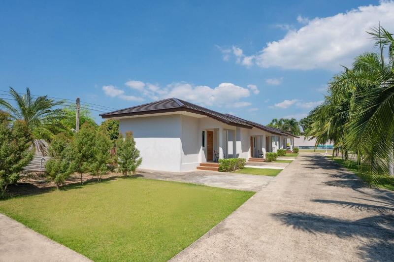AKARD Private Villas Sattahip image
