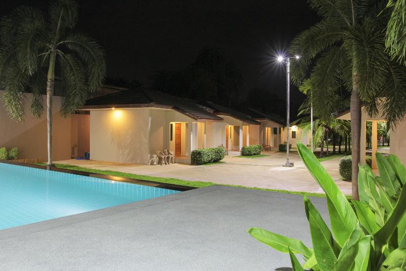 AKARD Private Villas Sattahip image