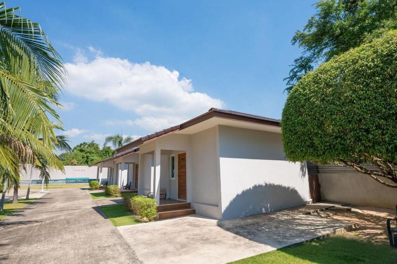 AKARD Private Villas Sattahip image