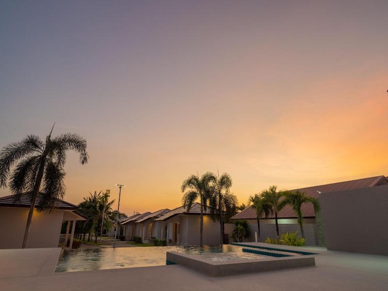 AKARD Private Villas Sattahip image