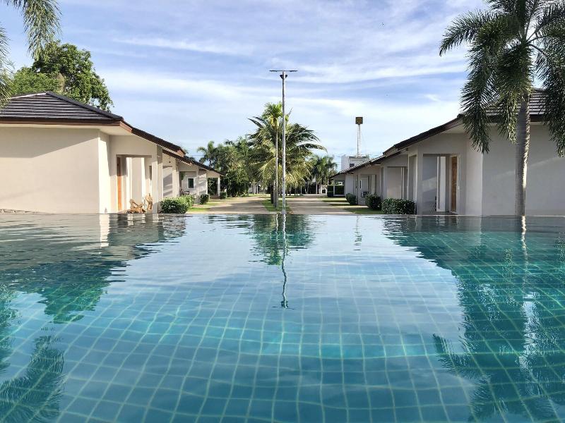 AKARD Private Villas Sattahip image