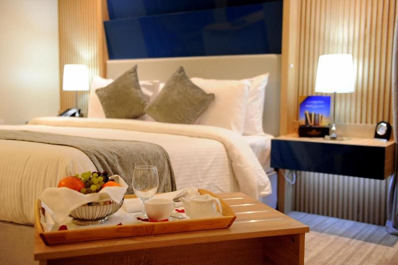 Almansour Suites Hotel Doha image