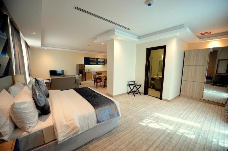 Almansour Suites Hotel Doha image