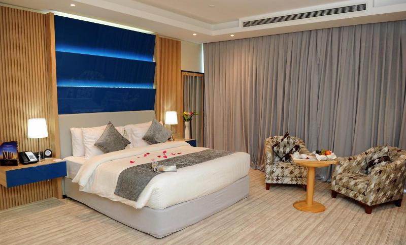 Almansour Suites Hotel Doha image
