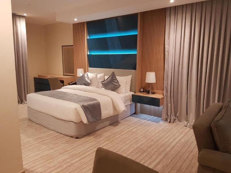 Almansour Suites Hotel Doha image