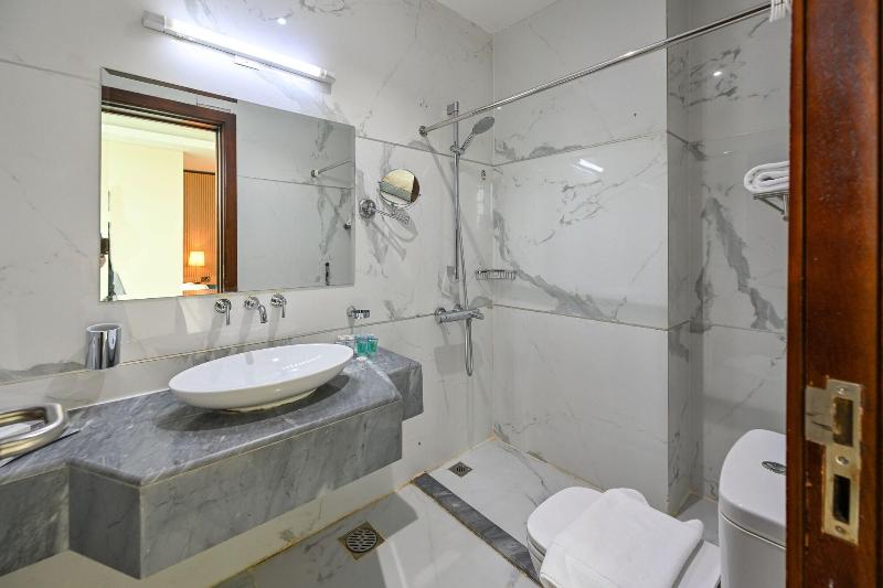Almansour Suites Hotel Doha image