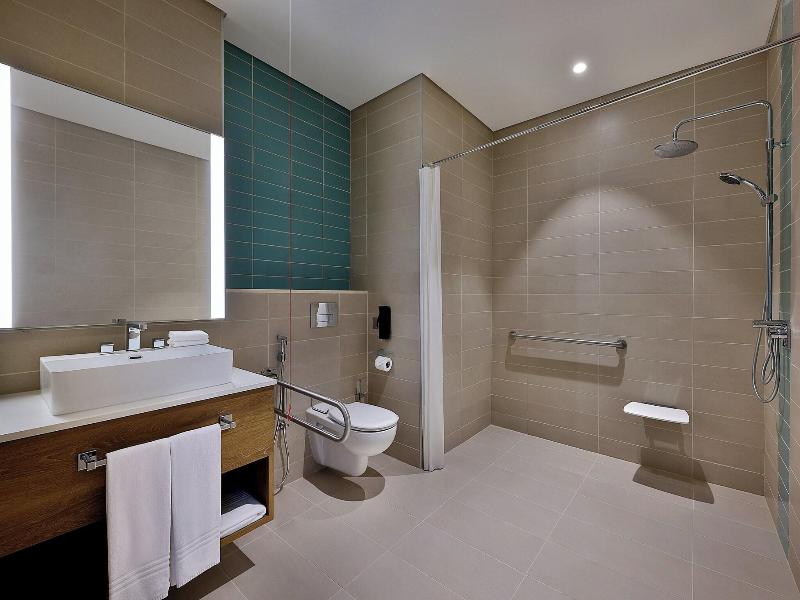 Element Al Mina, Dubai image