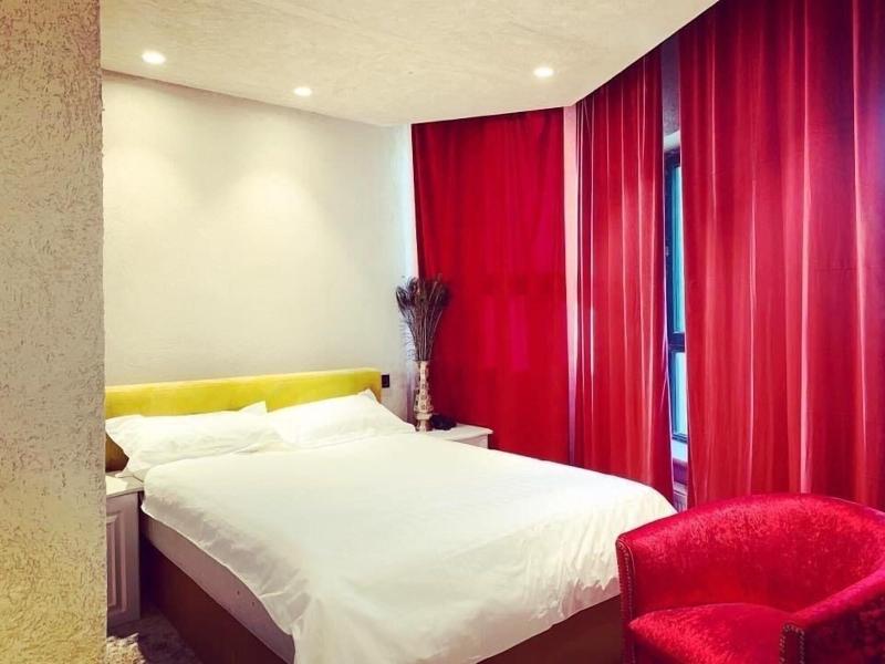 Elegance Hotel image