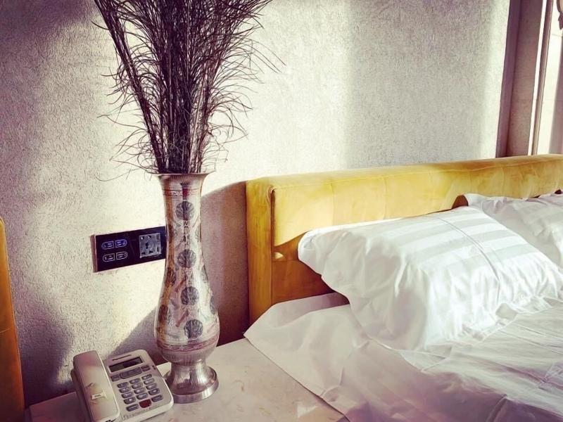 Elegance Hotel image