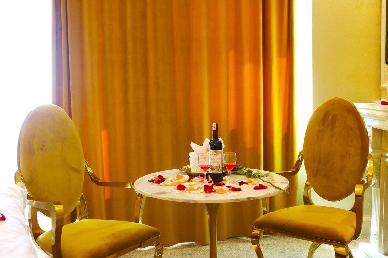 Elegance Hotel image