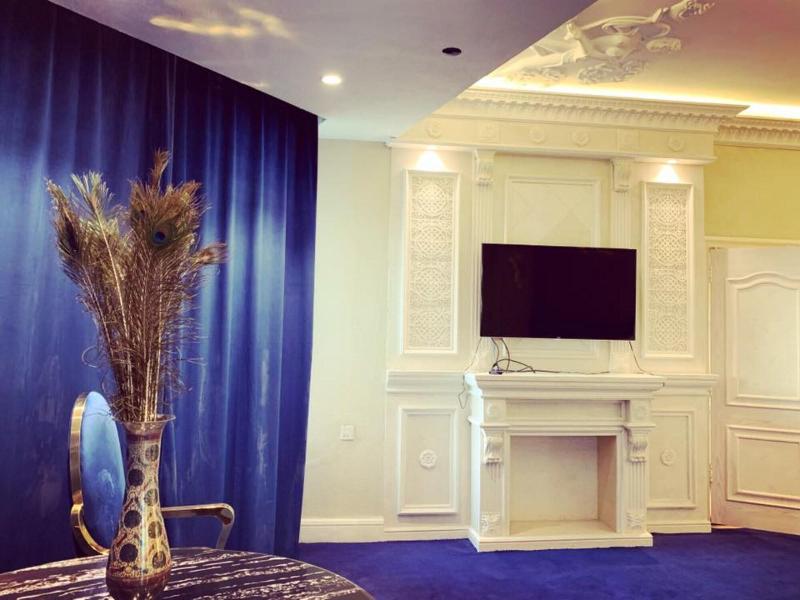 Elegance Hotel image