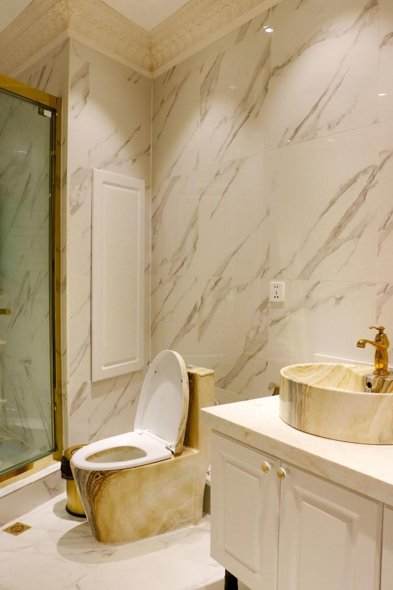 Elegance Hotel image