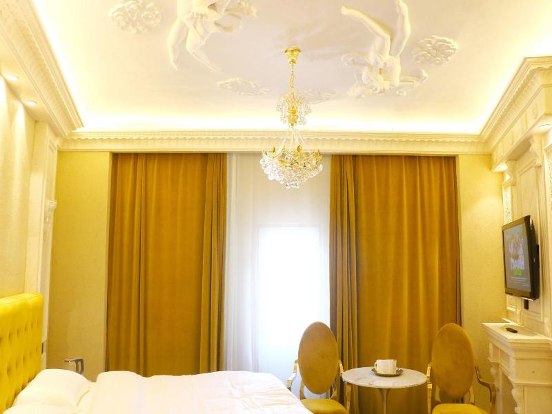 Elegance Hotel image