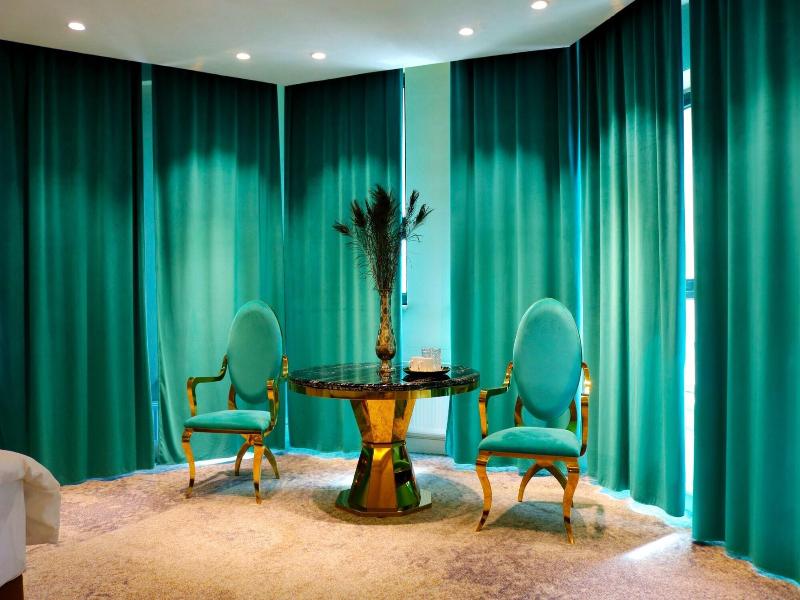 Elegance Hotel image