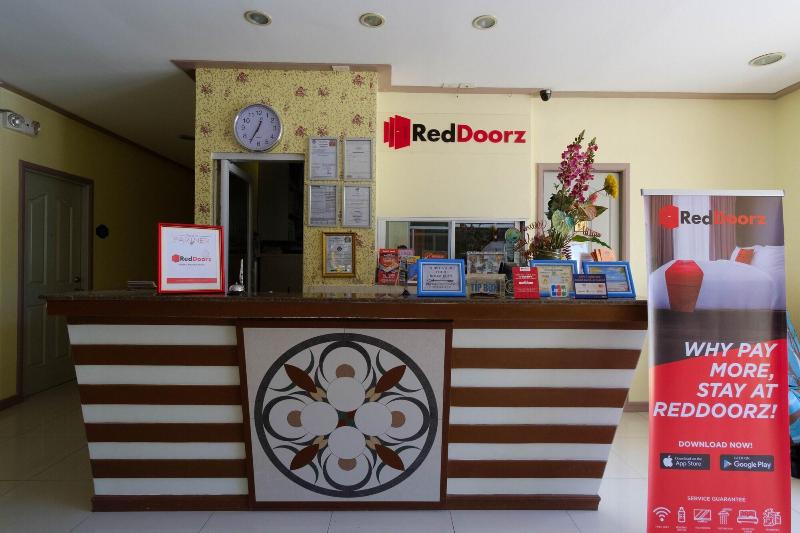 RedDoorz Plus @ Manalo Extension Palawan image
