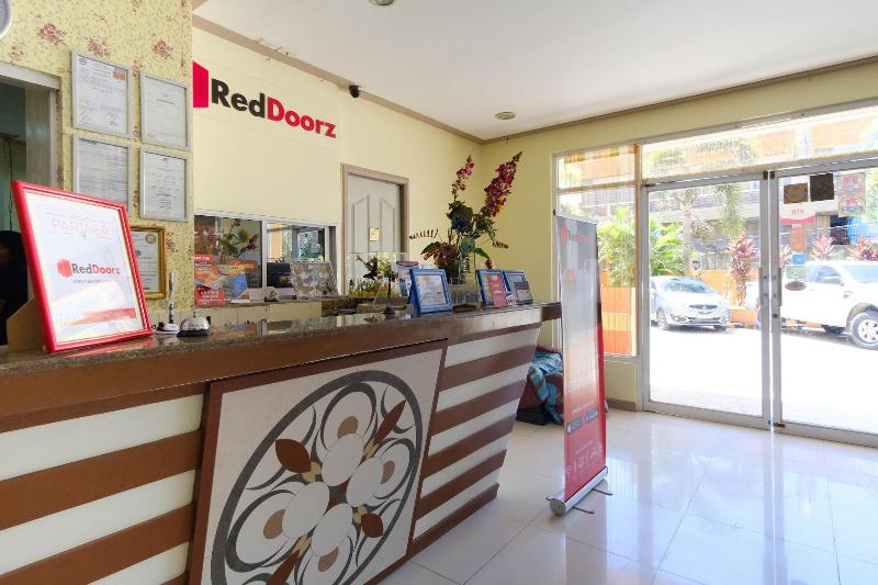 RedDoorz Plus @ Manalo Extension Palawan image