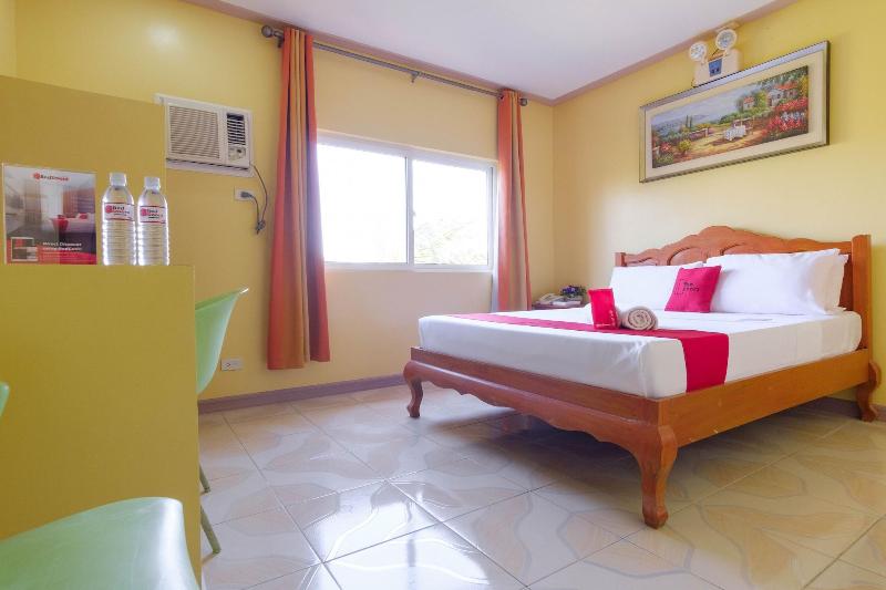 RedDoorz Plus @ Manalo Extension Palawan image