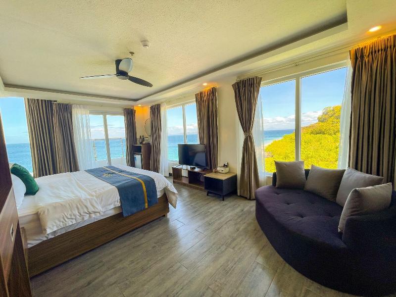 Casa Marco Suites image
