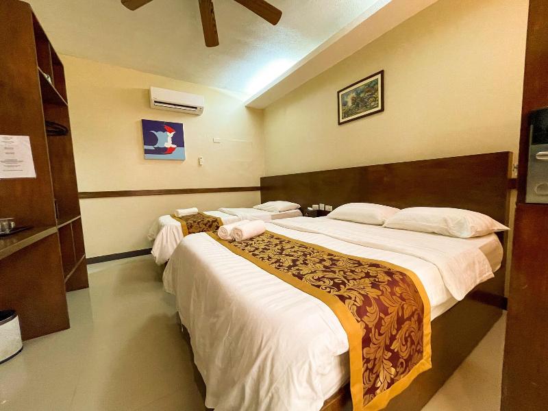 Casa Marco Suites image