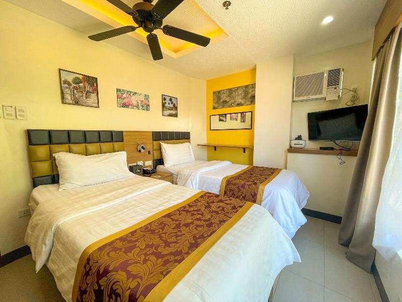Casa Marco Suites image
