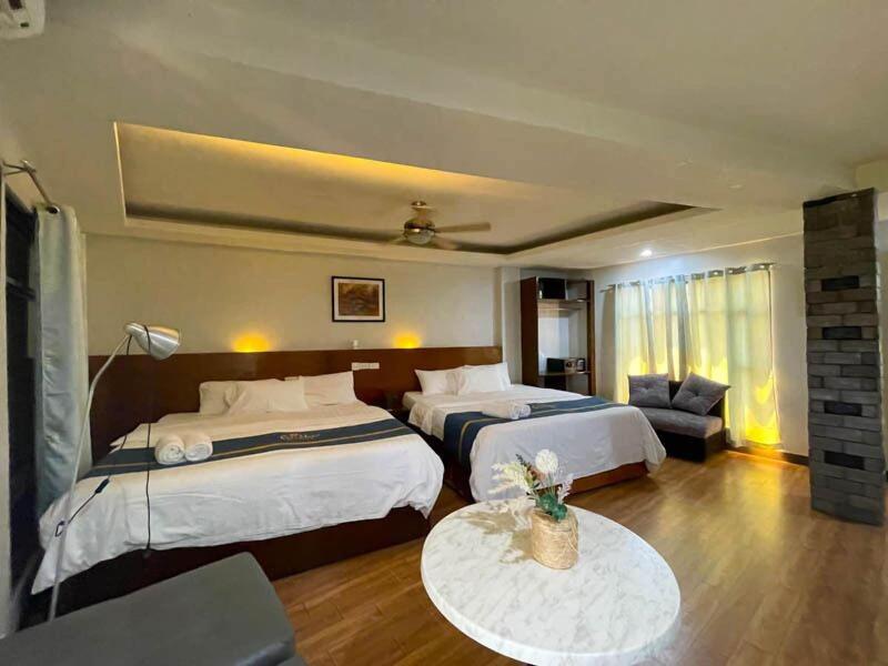 Casa Marco Suites image