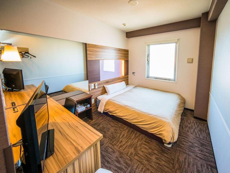 Super Hotel Kouchi Natural Hot Springs image