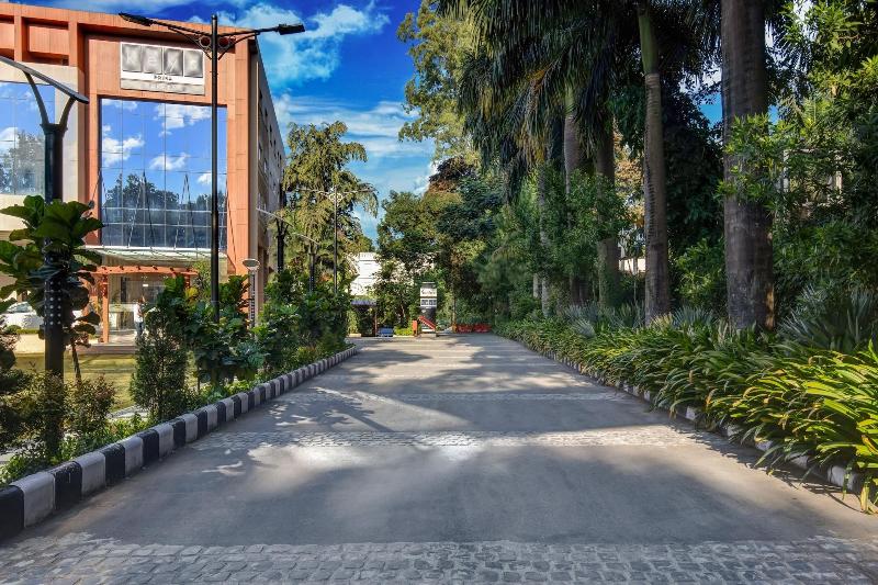 Keys Prima by Lemon Tree Aketa Dehradun — general view