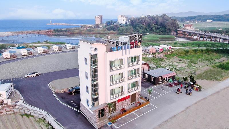 Gangneung Basecamp Pension image