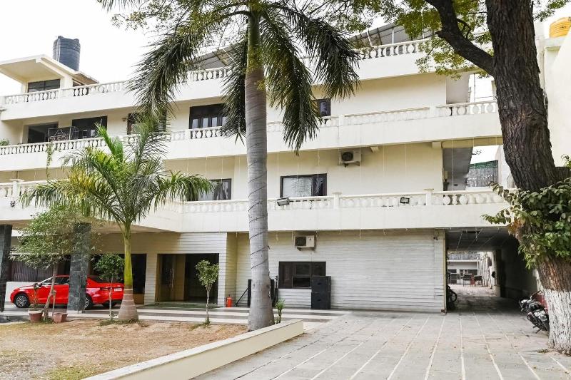 Hotel Surpin Palace