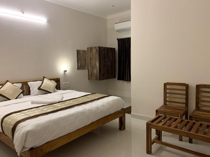 Hotel Rani and Rani Residency image