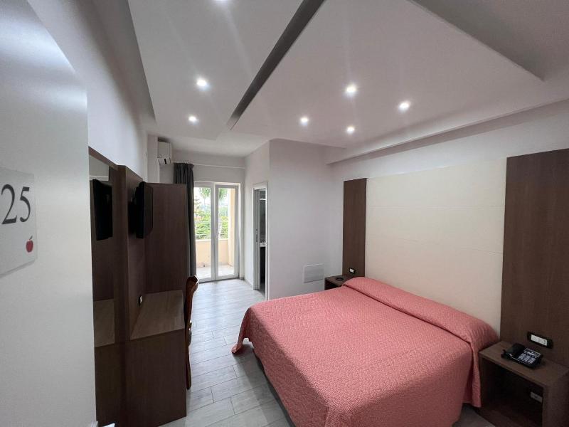 Hotel La Mela image