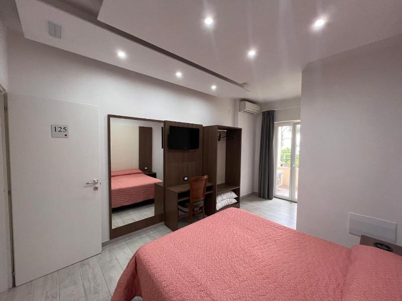 Hotel La Mela image