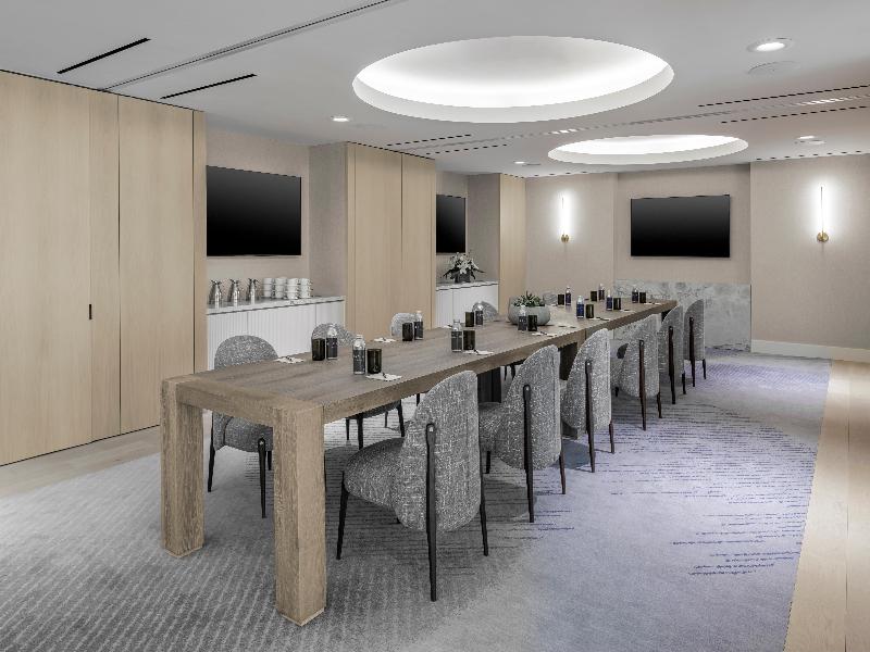 The Morrow Washington Dc, Curio Collection By Hilt image
